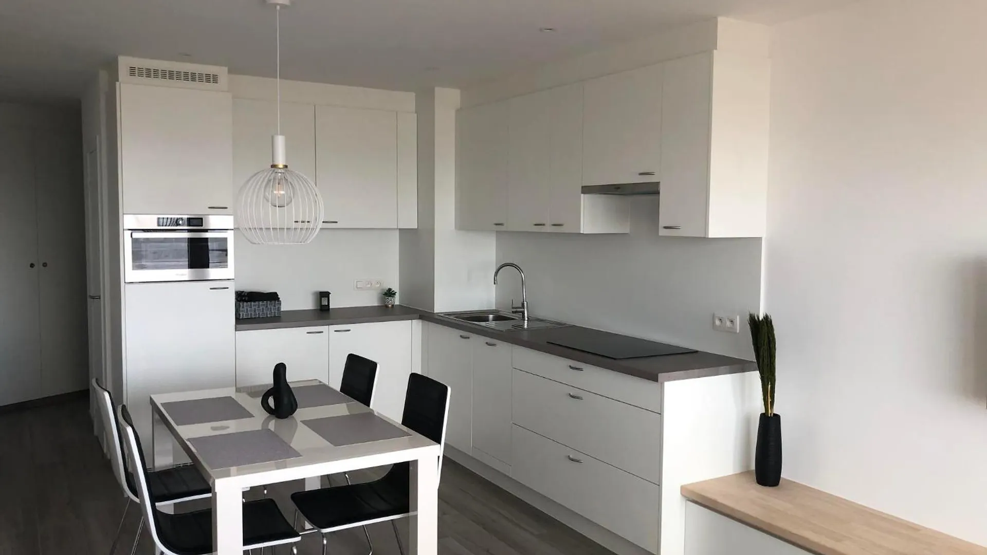 Casa C And G Apartment Ostend